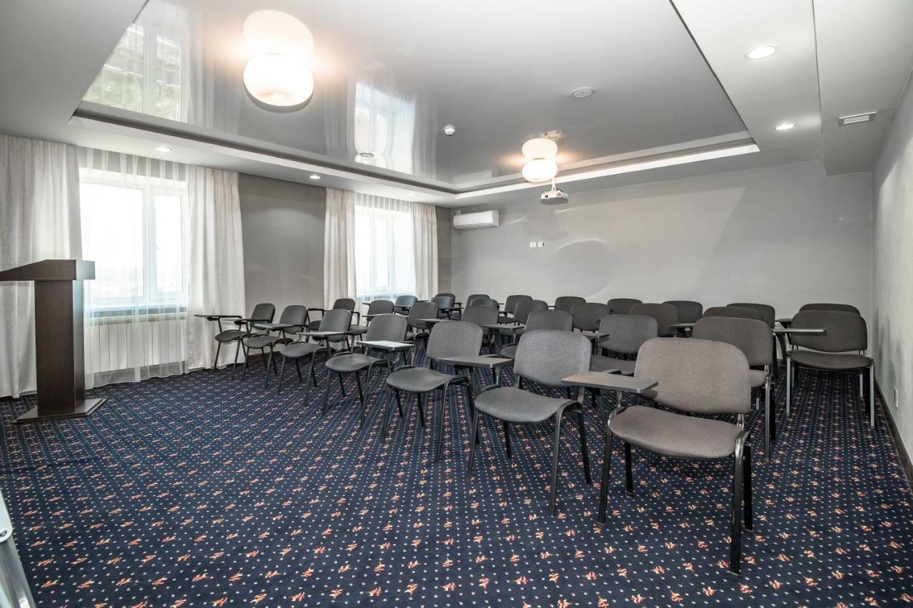 Gokai Hotel Astana Buitenkant foto
