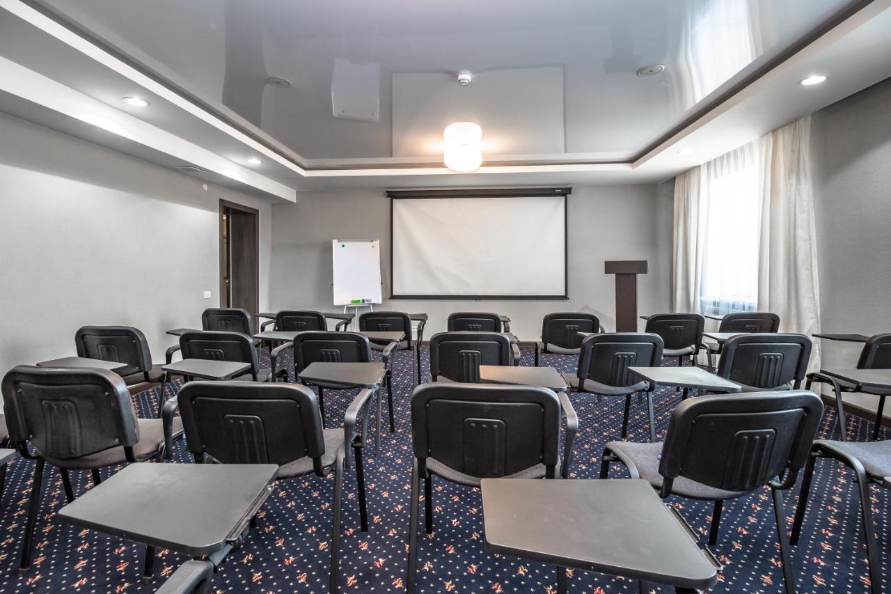 Gokai Hotel Astana Buitenkant foto