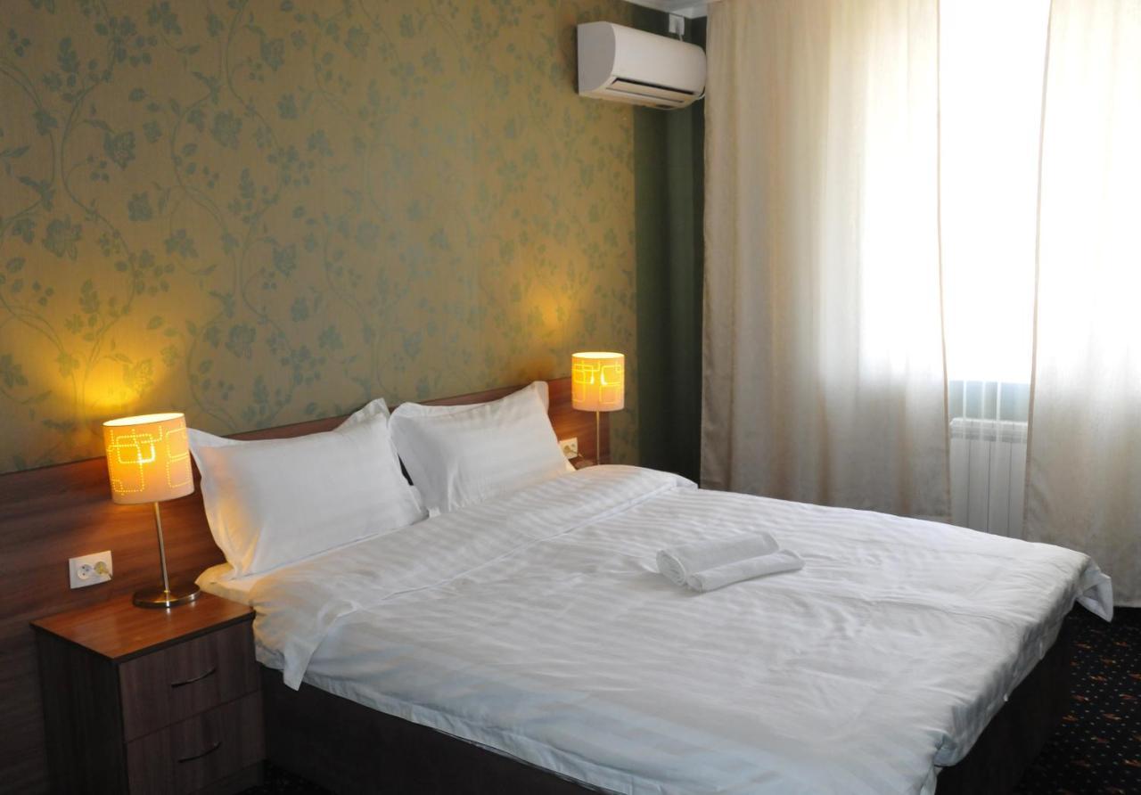 Gokai Hotel Astana Buitenkant foto